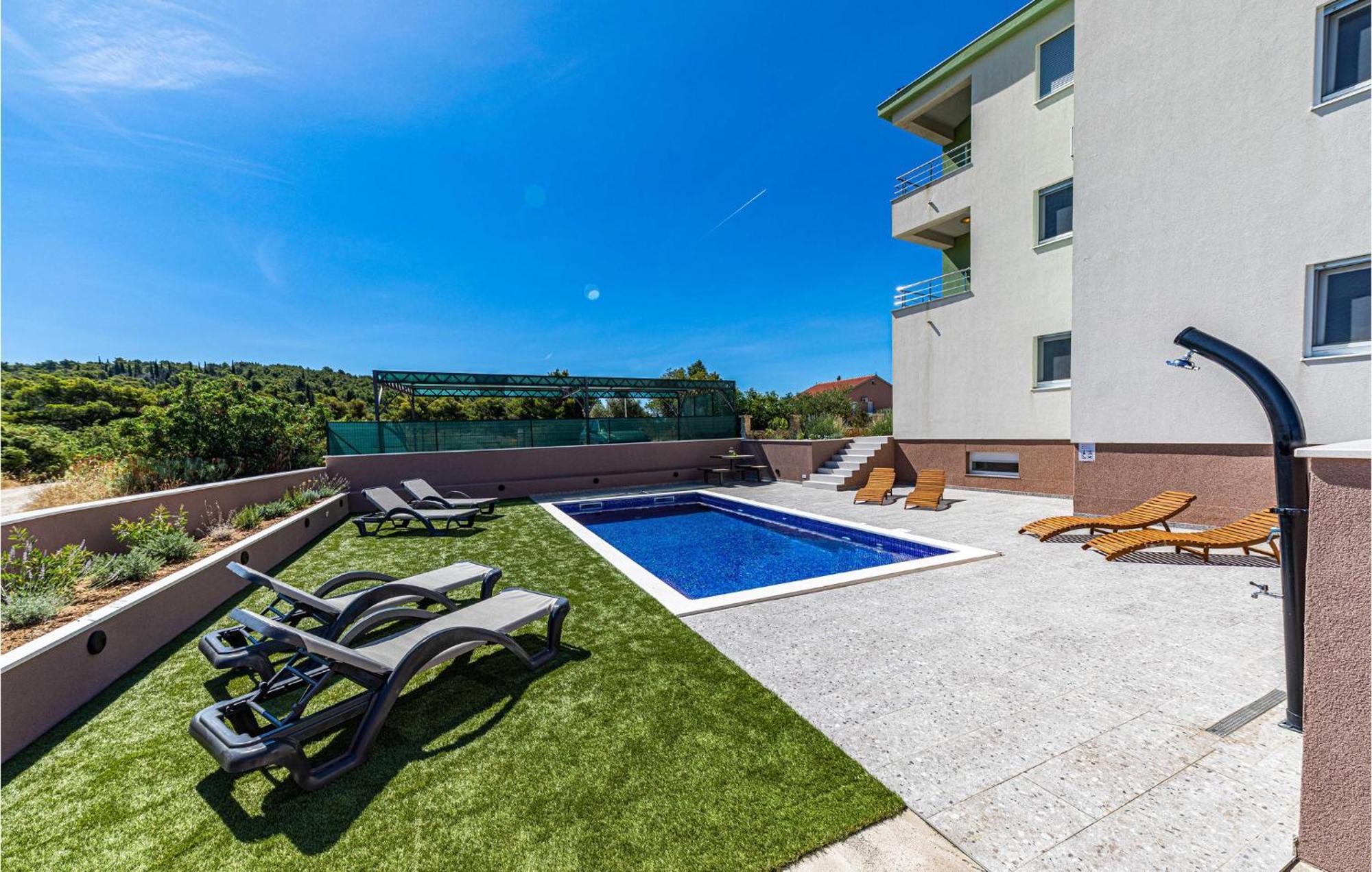 טרוגיר Amazing Apartment In Saldun With Wifi מראה חיצוני תמונה